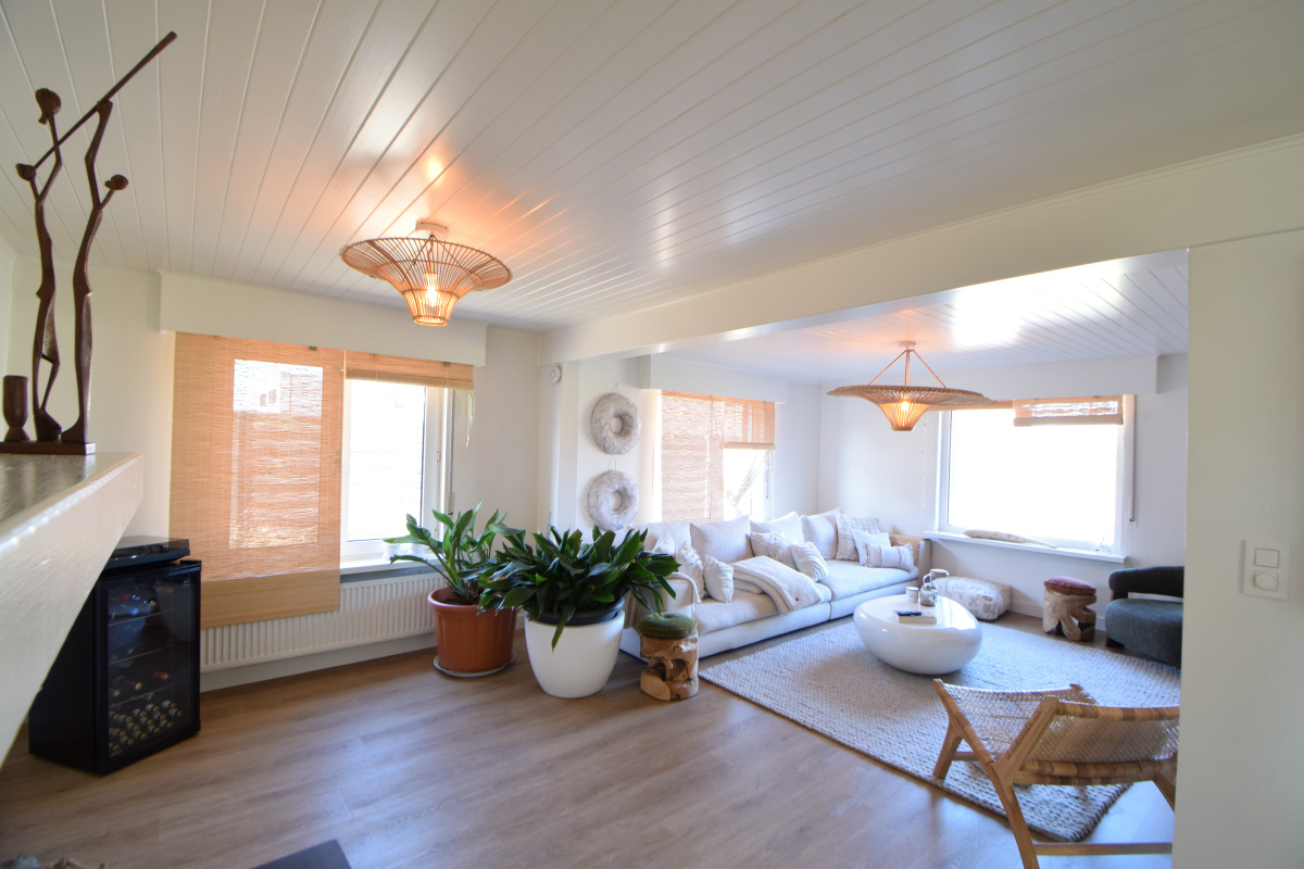 Laagbouwwoning, 3 slaapkamers, tuin en grote garage.. - foto 2