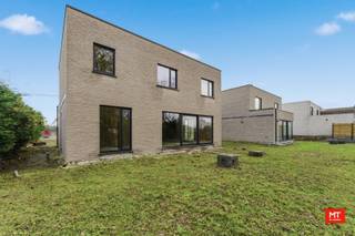 Ter informatie: De afbeeldingen zijn een combinatie van lot 1 en lot 2, in combinatie met een simulatie. Vastgoedontwikkelaar C-nest realiseert...