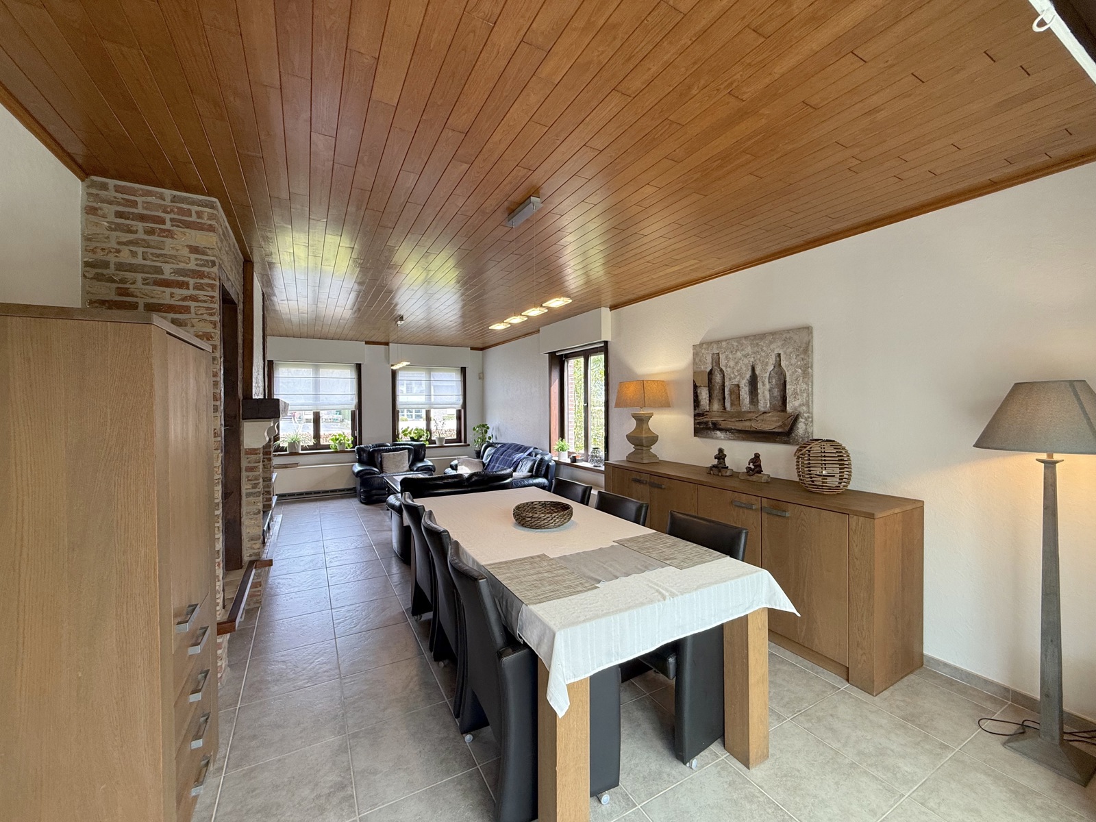 Villa met 4 slaapkamers, bijgebouw en zongerichte tuin - foto 5
