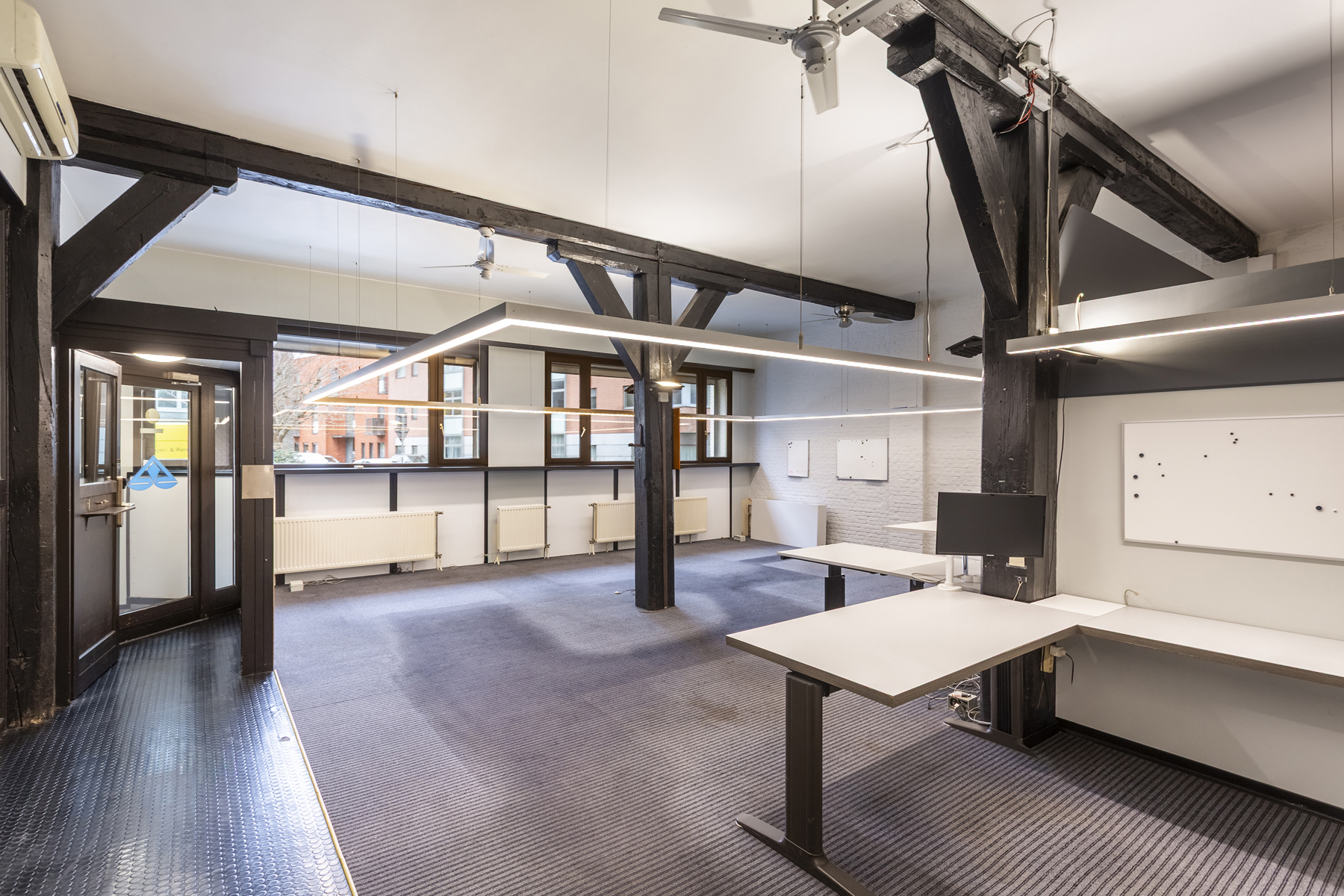 Commercial for rent in Antwerp - photo 4