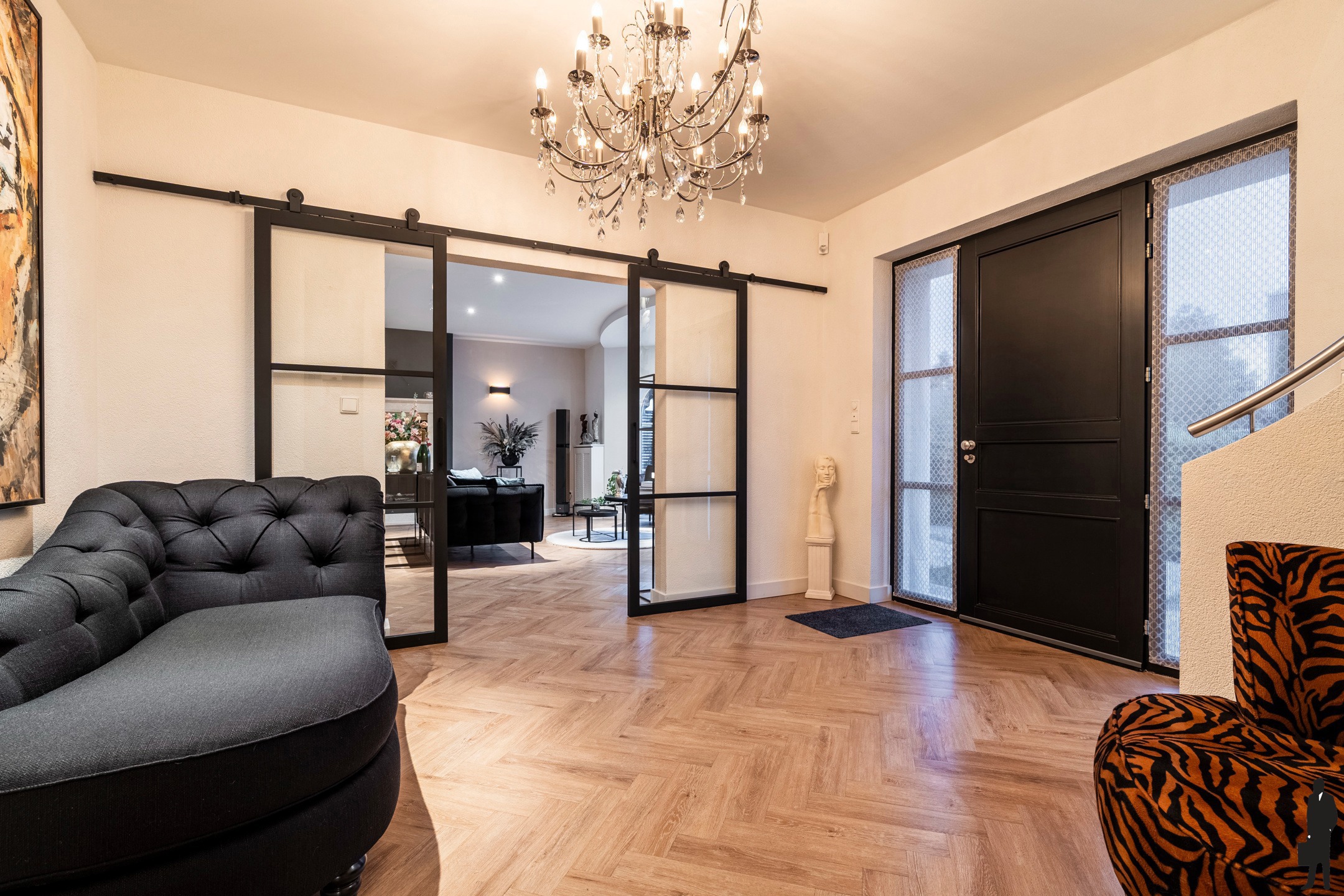 Ruime villa met zwembad en bijgebouw/salon/kantoor van 120m² - foto 5