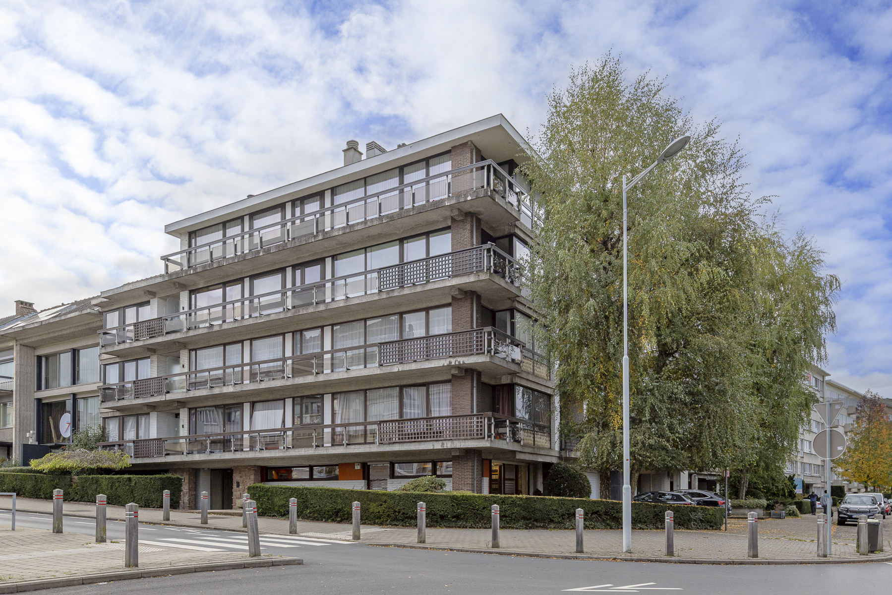Mooi en ruim vernieuwd appartement met 2 slaapkamers - foto 1
