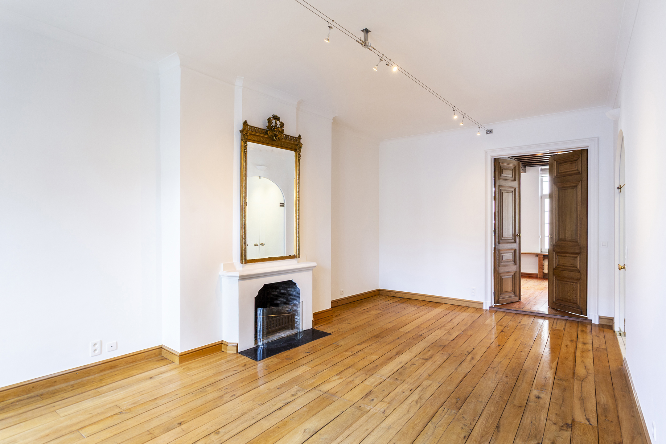 Apartment for rent in Antwerp with 5 bedrooms - photo 5