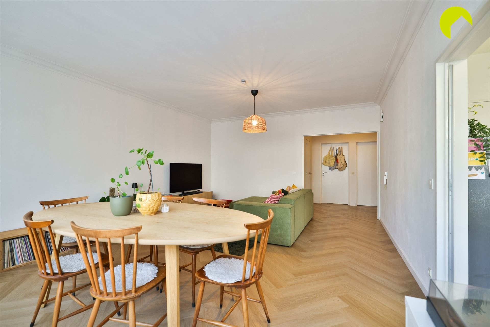 Ruim gelijkvloers appartement met aangelegde tuin - foto 4