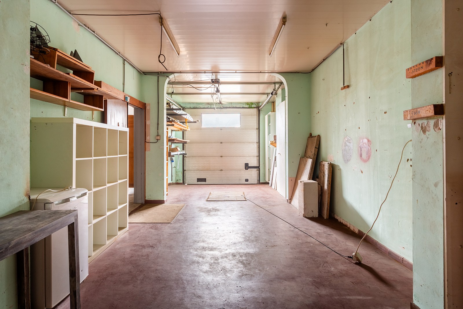 Lichtrijke bel-etagewoning met dubbele garage en ruime tuin - foto 5