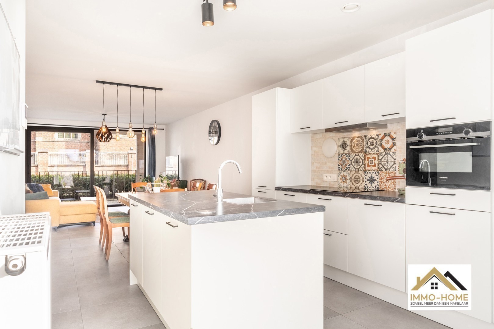 Gelijkvloers appartement met twee terrassen en autostaanplaats!! - foto 2