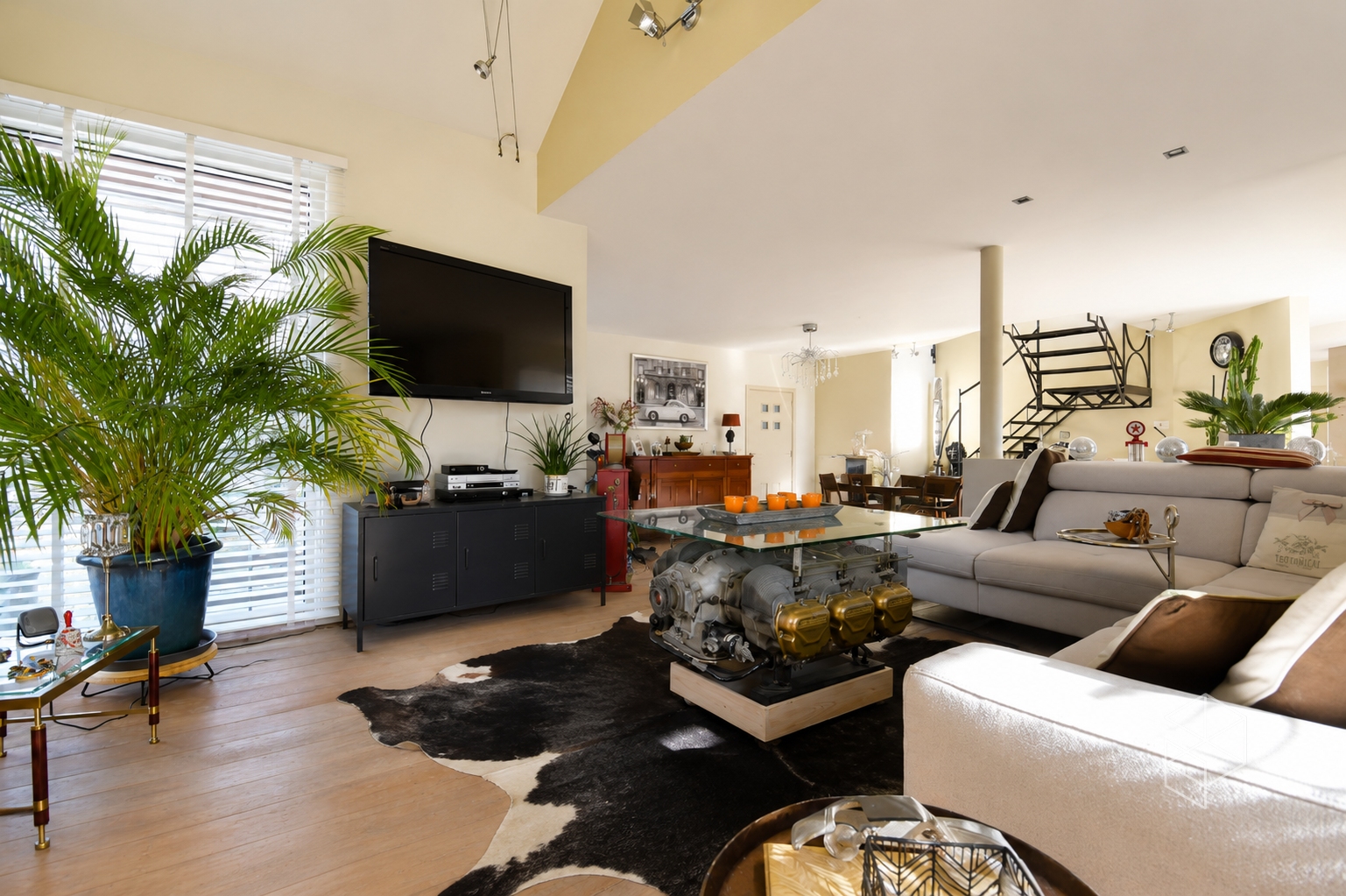 Ruime en karaktervolle woning op 926 m² centraal gelegen te Jabbeke - foto 4