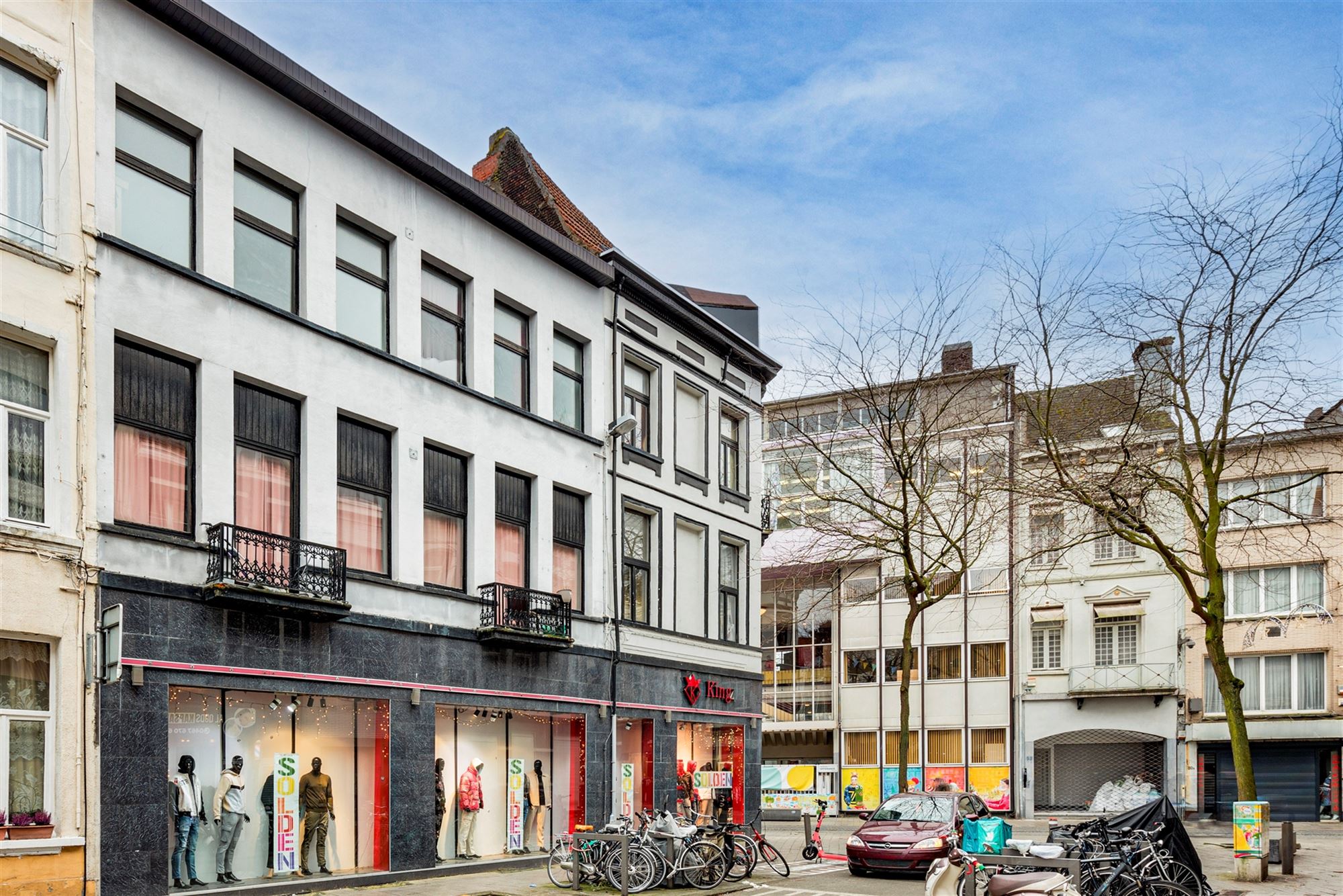 Hoekpand bestaande uit handelsglvl + 6 appartementen - foto 3