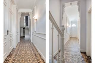 <p><strong>Diest: karaktervolle Art Deco-woning te koop in centrum Diest</strong></p>
<p>Deze unieke eigendom combineert wonen en werken op een uitzonderlijke manier en is gelegen op een gunstige locatie in Diest. De prachtige <strong>Art Deco-gevel</strong> geeft de hoofdwoning een bijzonder karakter. Ideaal voor vrije beroepen, een zelfstandige activiteit of wie wonen en werken wil combineren.</p>
<p>De woning verkeert in goede staat en kan mits een lichte opfrissing volledig naar eigen smaak worden ingericht. De ruime tuin, garage voor vier wagens en extra parkeerplaatsen zorgen voor extra comfort en privacy.</p>
<p><strong>Indeling:</strong></p>
<strong>Nr. 13:</strong> inkomhal, toilet, wachtzaal, praktijkruimte en bureel<br /><br /><strong>Nr. 11:</strong> inkomhal, wachtzaal, toilet, praktijkruimte en berging, verbonden via een bureel<br /><br /><strong>Nr. 9:</strong>
<ul><li><strong>Kelder</strong></li><li><strong>Gelijkvloers:</strong> inkomhal, zitkamer, bar, gastentoilet, woonkamer, eetplaats, keuken en bijkeuken</li><li><strong>Eerste verdieping:</strong> bibliotheek, wasplaats, masterbedroom met dressing en badkamer, twee slaapkamers, tweede badkamer en berging (mogelijke derde slaapkamer)</li><li><strong>Tweede verdieping:</strong> twee slaapkamers en berging (mogelijkheid badkamer/toilet)</li><li><strong>Zolder:</strong> bergruimte met mogelijkheid tot extra slaapkamers</li></ul>
<strong>Buiten:</strong> deels overdekt terras, ruime tuin, garage voor vier wagens en twee staanplaatsen
<p><strong>Troeven:</strong></p>
<ul><li>Twee praktijkruimtes met aparte toegangen</li><li>Garage voor vier wagens + extra parkeerplaatsen</li><li>Ruime tuin met veel privacy</li></ul>
<p>Ontdek deze veelzijdige eigendom en plan vandaag nog uw bezoek.</p>
<p><strong>JOUW WONING. JOUW PRAKTIJK. JOUW MOGELIJKHEDEN. ZO GEVONDEN!</strong></p>