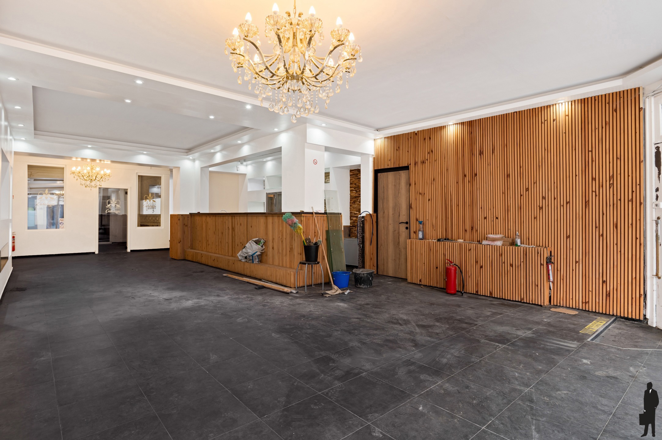 Commercieel pand met zichtbaarheid, ruimte en mogelijkheden! - foto 3