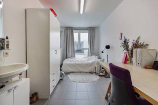 Moderne studentenkamer op 200m station Mechelen!Deze studentenkamer maakt deel uit van een studentenhuis met 18 kamers, verspreid over 2 losstaande...