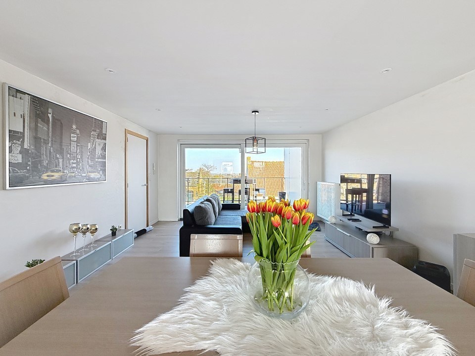 Recent appartement met 2 slaapkamers, terras en garage - foto 4