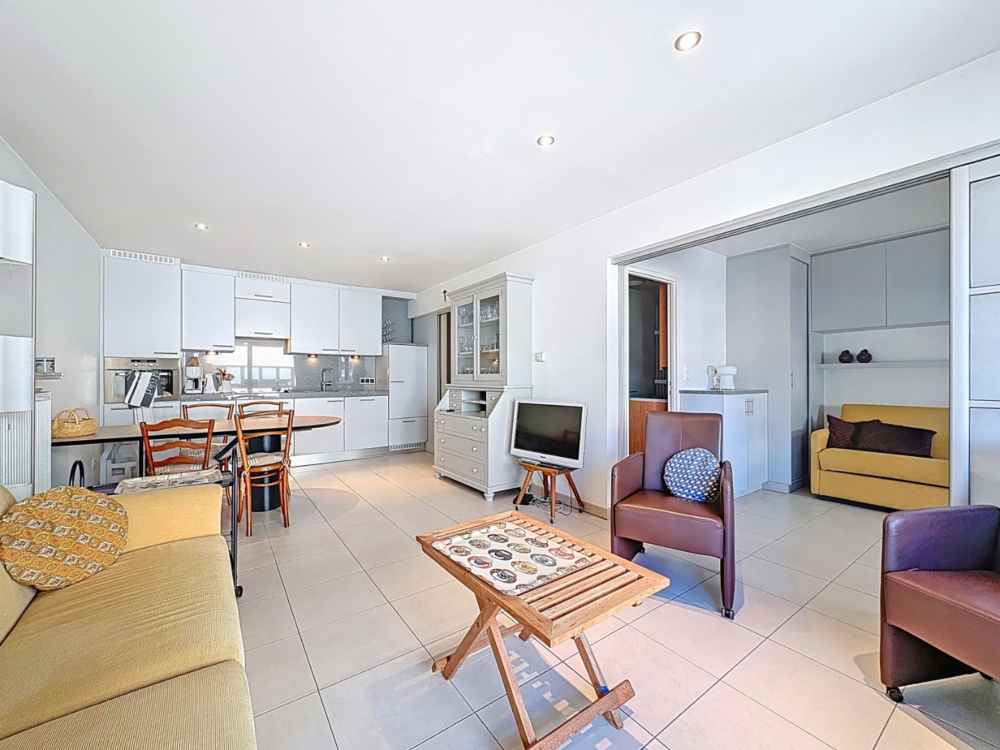 Appartement in het centrum van Sint-Idesbald. - photo 4