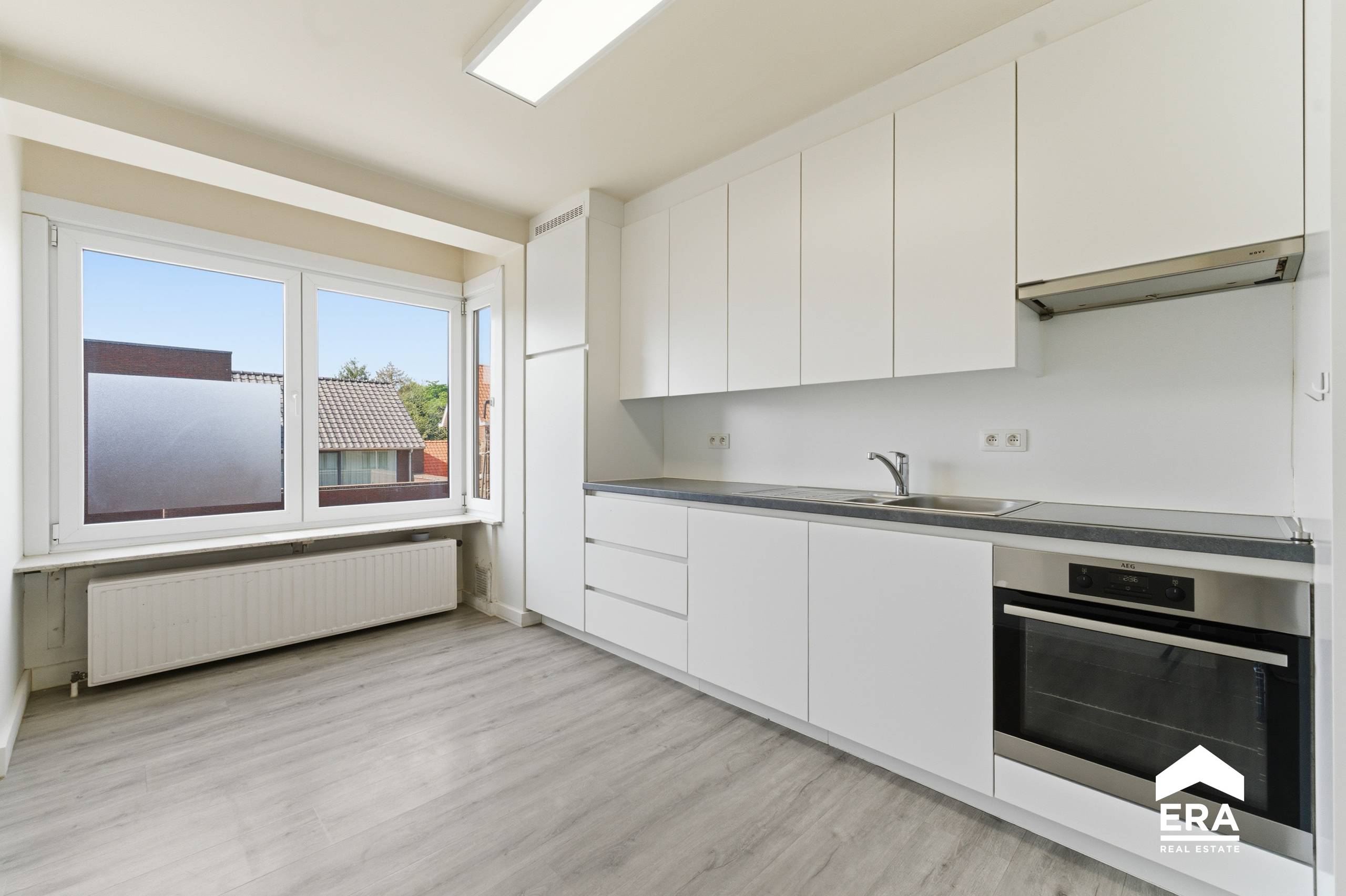 Apartment for sale in Ypres with 2 bedrooms - photo 4