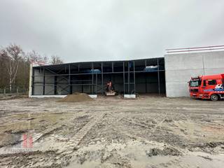 Nieuwbouw KMO-unit van 498 m² met 260 m² kantoorruimte te koop en 8 privatieve parkeerplaatsen.De loods maakt deel uit van “Apollo”, een gloednieuw...