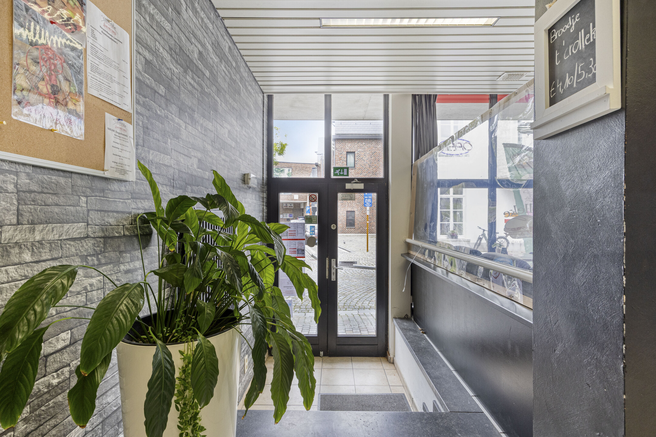 Commercial for sale in Mechelen - photo 2