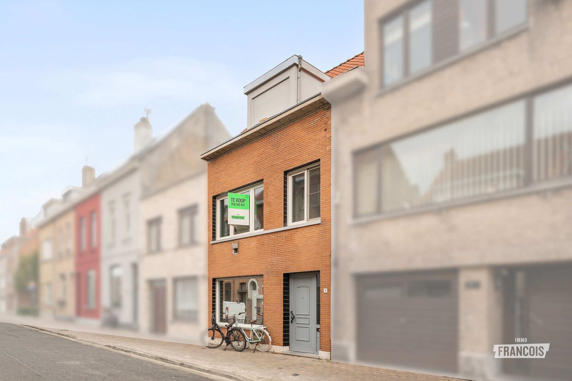 Ruime gerenoveerde gezinswoning te koop in Blankenberge - foto 1