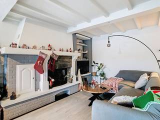 Are you looking for a ready-to-move-in and spacious apartment for rent in the cozy center of Kieldrecht? This modern building is perfectly...