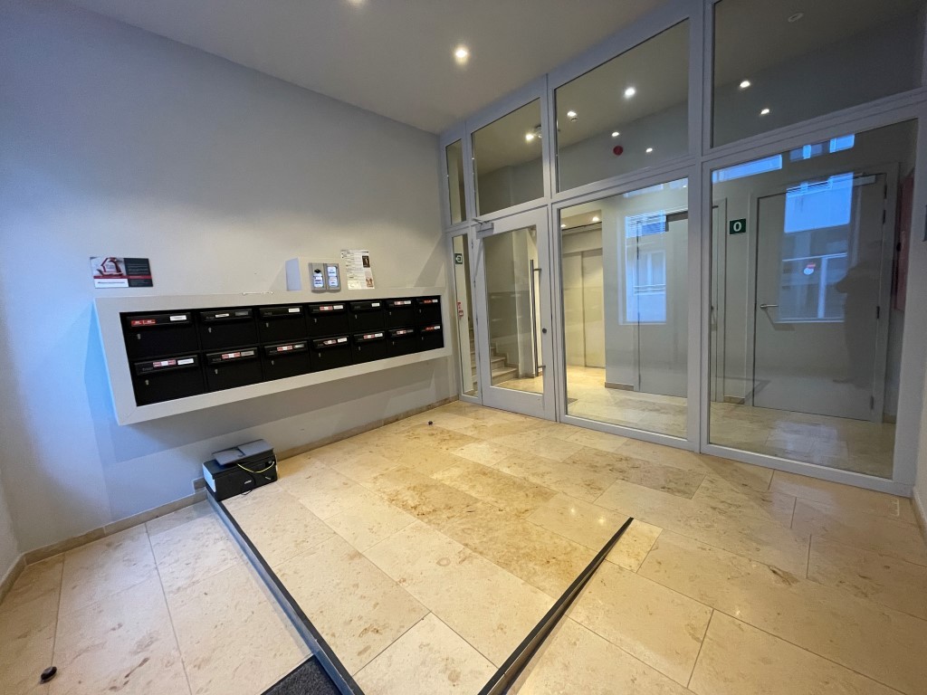 TOF appartement vlakbij de BELANGRIJKSTE winkelstraten en de MARKT! - foto 2