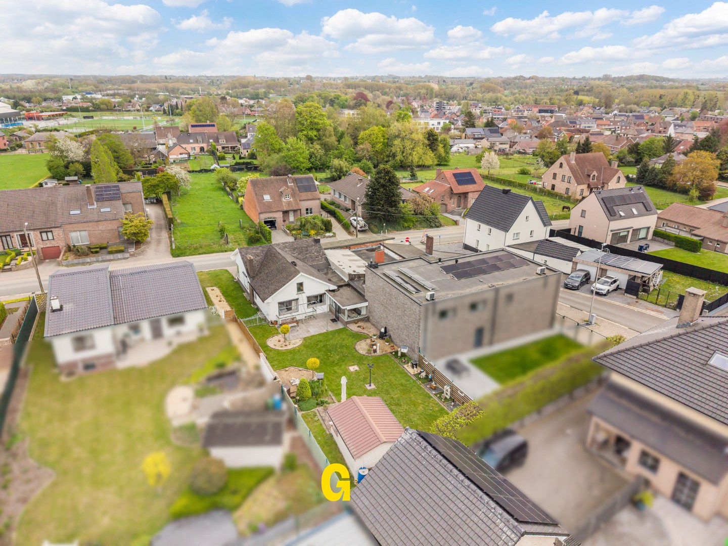 Te renoveren doch netjes verzorgde bungalow woning met tuin en garage op 5a 33ca in een aantrekkelijke buurt vlak aan het centrum - foto 4