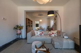 Enorme charmante woning met een bewoonbare oppervlakte van maar liefst 316m2! met 6 ruime slaapkamers, een fantastische leefruimte én een...