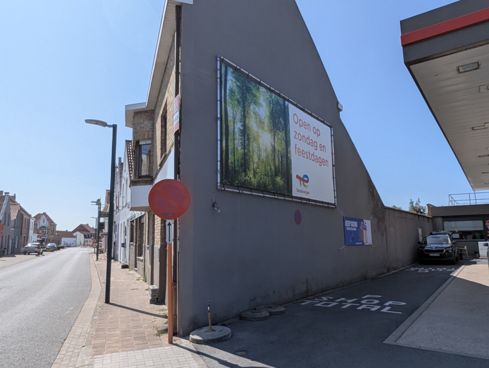 Te koop in Adinkerke – 2 gebouwen, grote garage/loods en potentieel voor nieuwbouw. - foto 5
