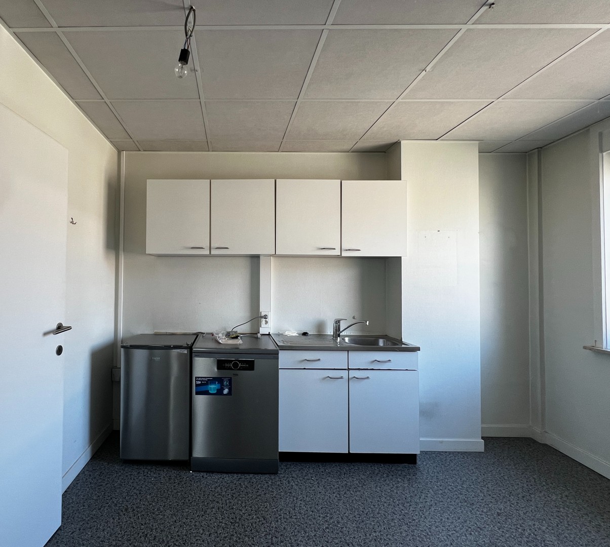 Commercial for rent in Ghent - photo 5