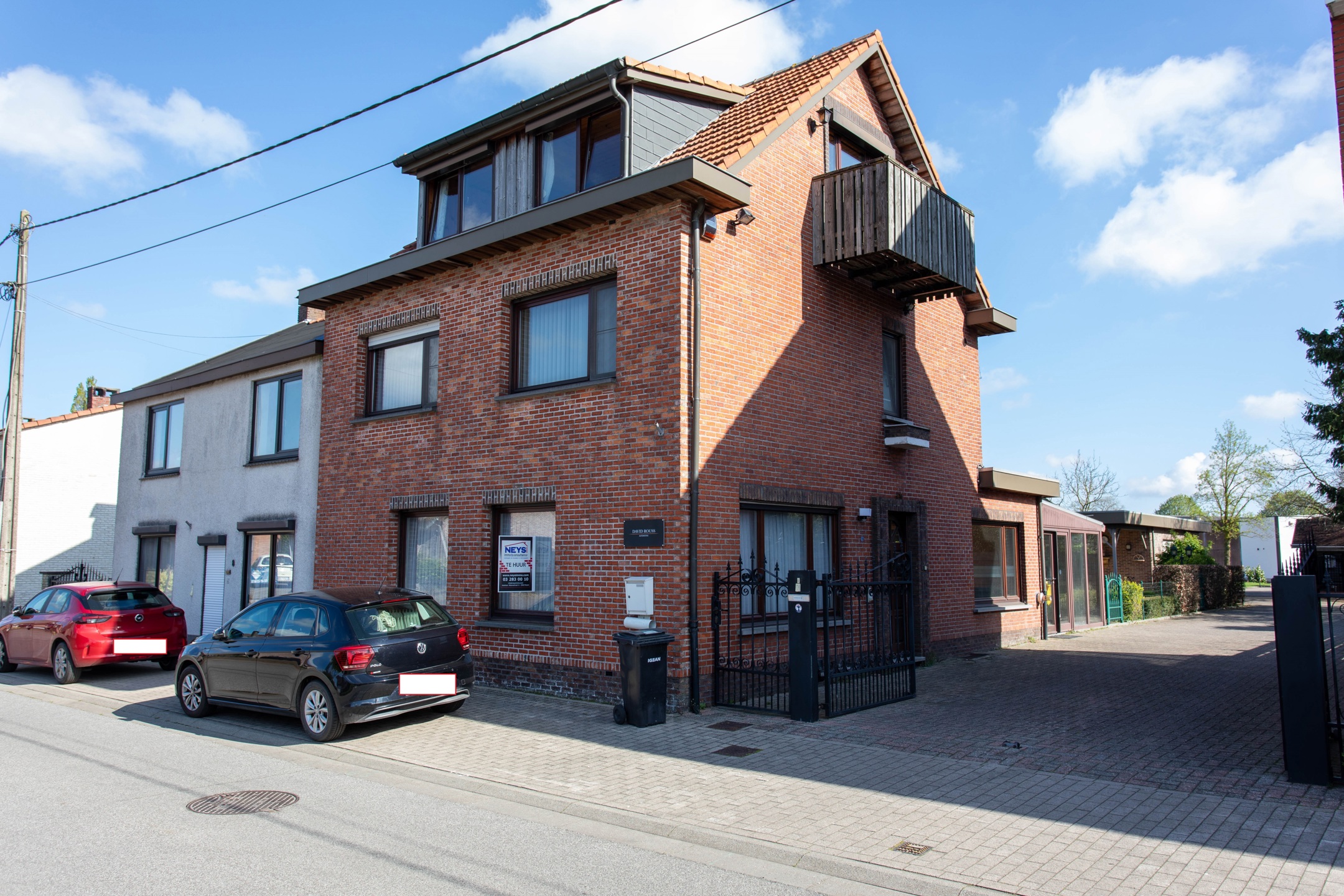 Maison à louer à Essen avec 4 chambres - photo 1