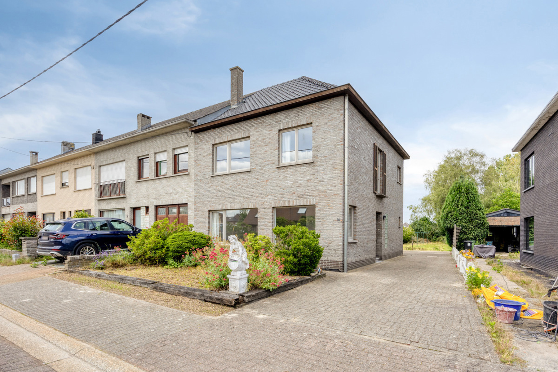 Gezinswoning - 3 slaapkamers, gezellige tuin en ruime oprit - foto 1