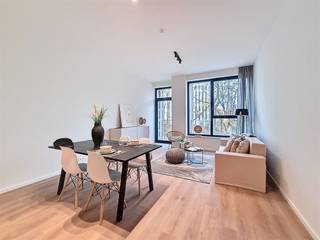 APP. MET 3 SLKS, 2 BADKS + TERRAS VAN RUIM 30M²In Sint-Lambrechts-Woluwe treffen wij deze knappe residentie aan gelegen in de Neerveldstraat. In de...