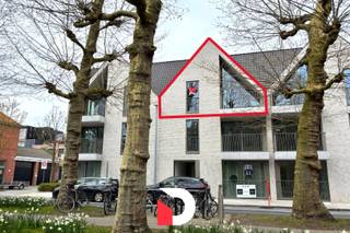 Dit lichtrijke nieuwbouwappartement in residentie Kaai 30, gelegen in de rustige wijk Kristus Koning nabij Brugge, biedt een aangename en...