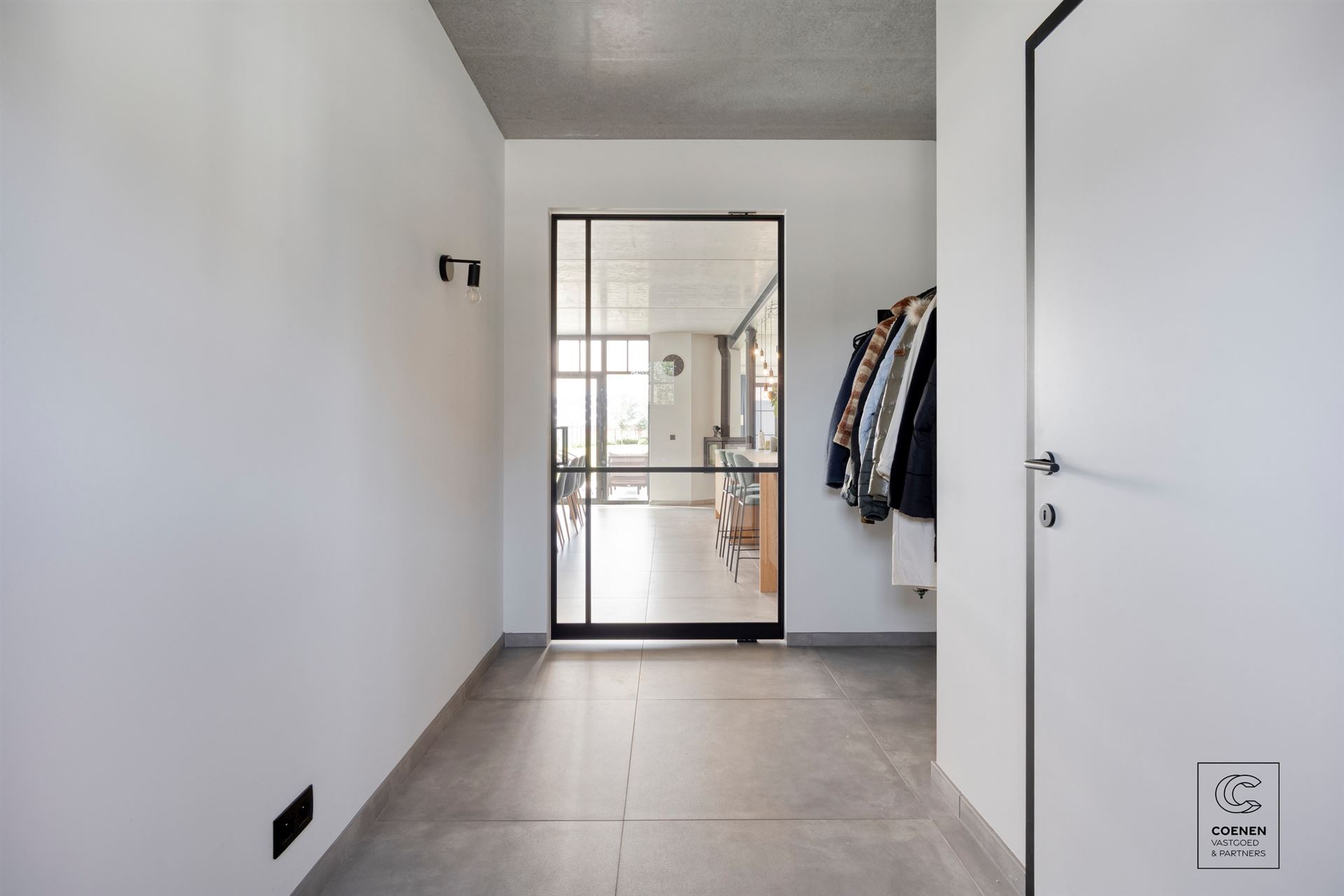 Exclusieve villa van 339 m² op prachtig perceel te Malle! - foto 4