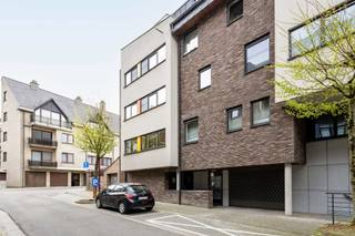 Op zoek naar een instapklaar appartement op een topligging in Asse? Dan is dit appartement in de recente residentie “De Loods” (bouwjaar 2014)...
