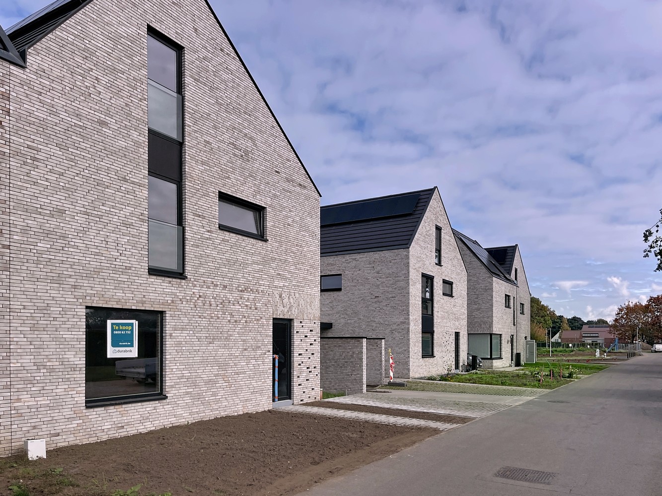 Halfopen bebouwing met 3 tot 5 slpks en carport - foto 3