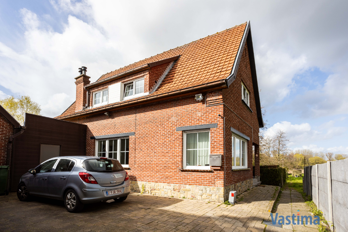 Rustige gelegen gezinswoning met tuin - foto 2