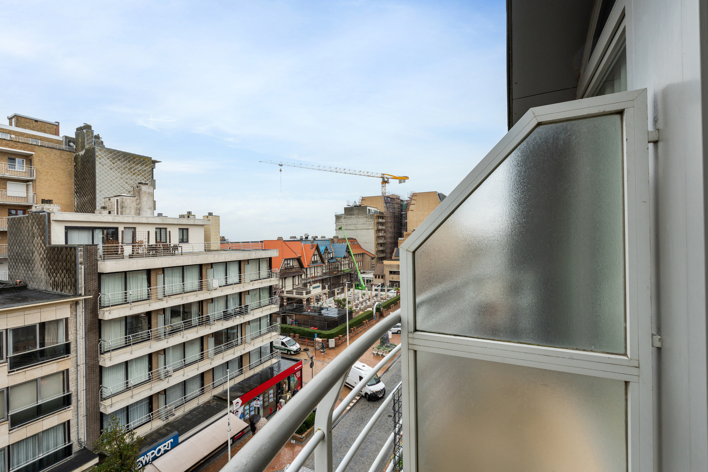 Doorloop appartement met 2 terrassen in Nieuwpoort! - foto 4