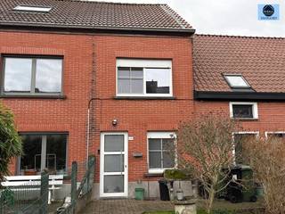 NICE, WELL LOCATED HOUSE NEAR THE CENTERAsking price : 259.000 euro Nice, well located house near public transport and center.In front of the house...