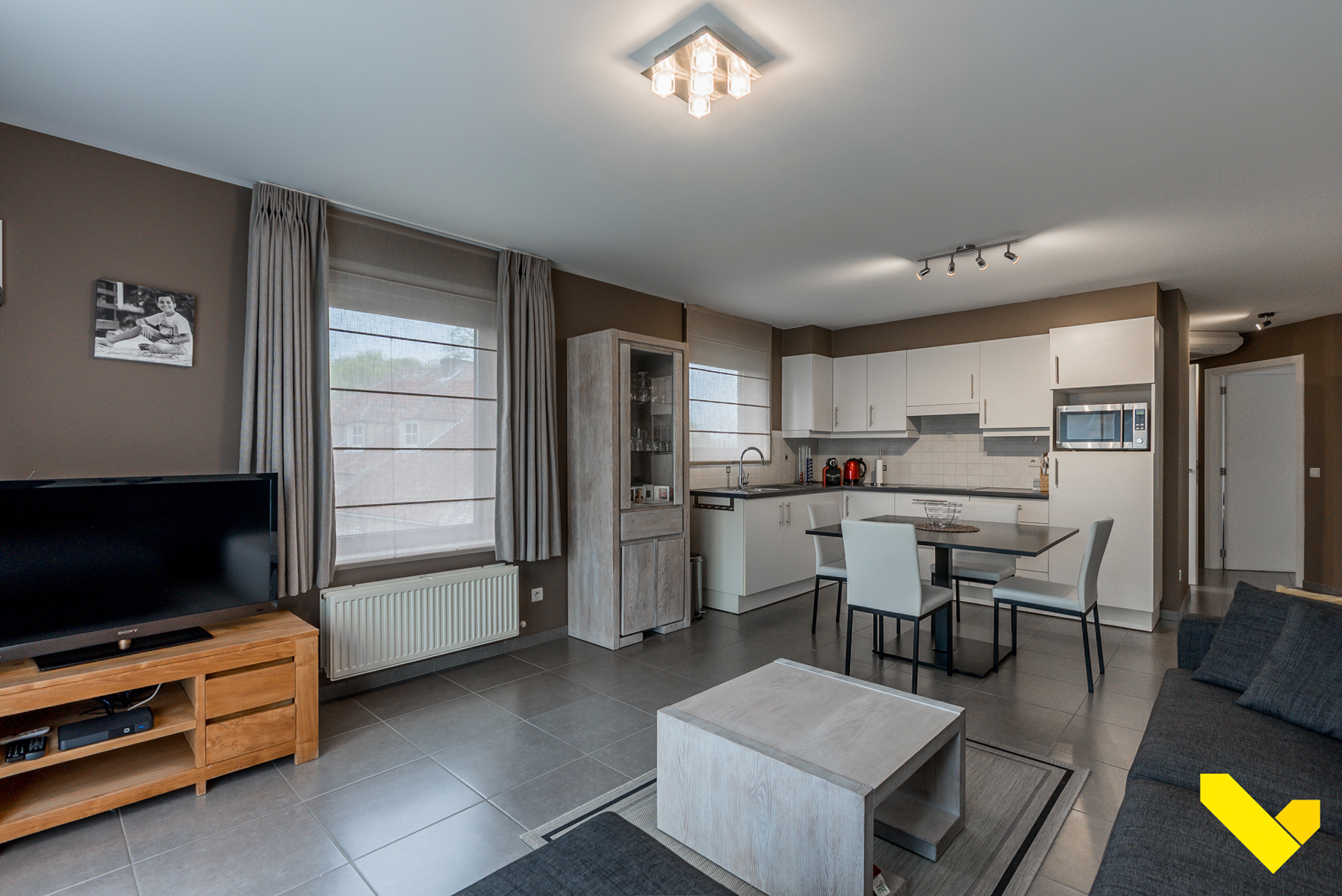 Gezellig appartement met 2 slaapkamers en garage - foto 3