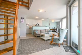 Bent u op zoek naar een ruim en energiezuinig appartement op een steenworp afstand van het bruisende centrum van Dentergem? Dan is dit...