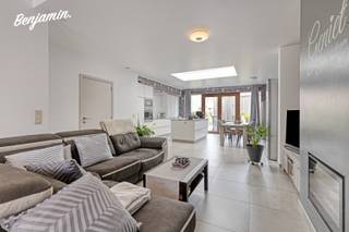 Deze standaard rijwoning in Menen is een prachtige plek om thuis te komen. De woning is gerenoveerd in 2013 en beschikt over een ruime tuin en...