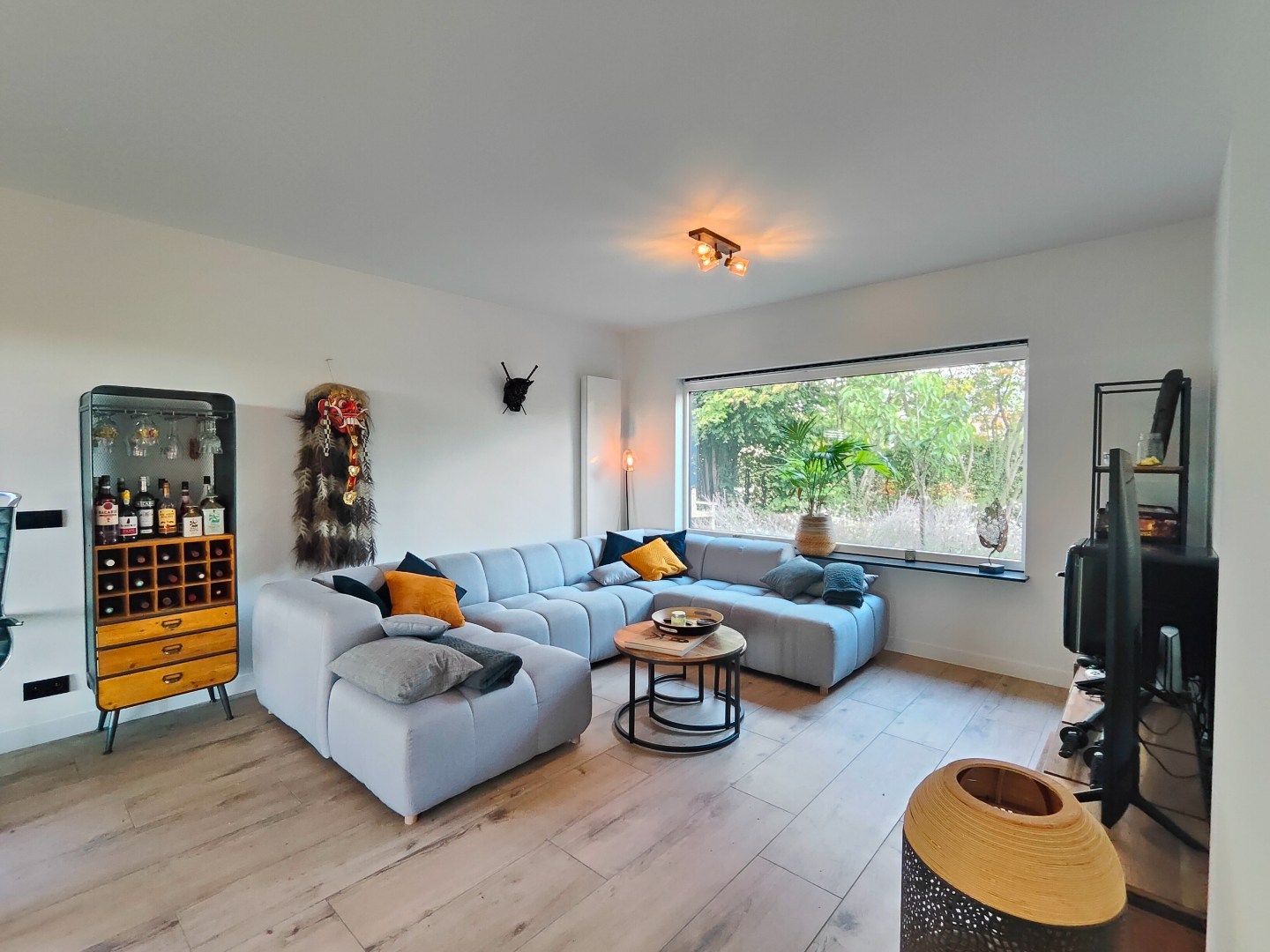 Stijlvol gerenoveerde vrijstaande villa met panoramisch uitzicht op de polders – gelegen op ca. 1.280 m² in het charmante Aardenburg! Nederland. - foto 5