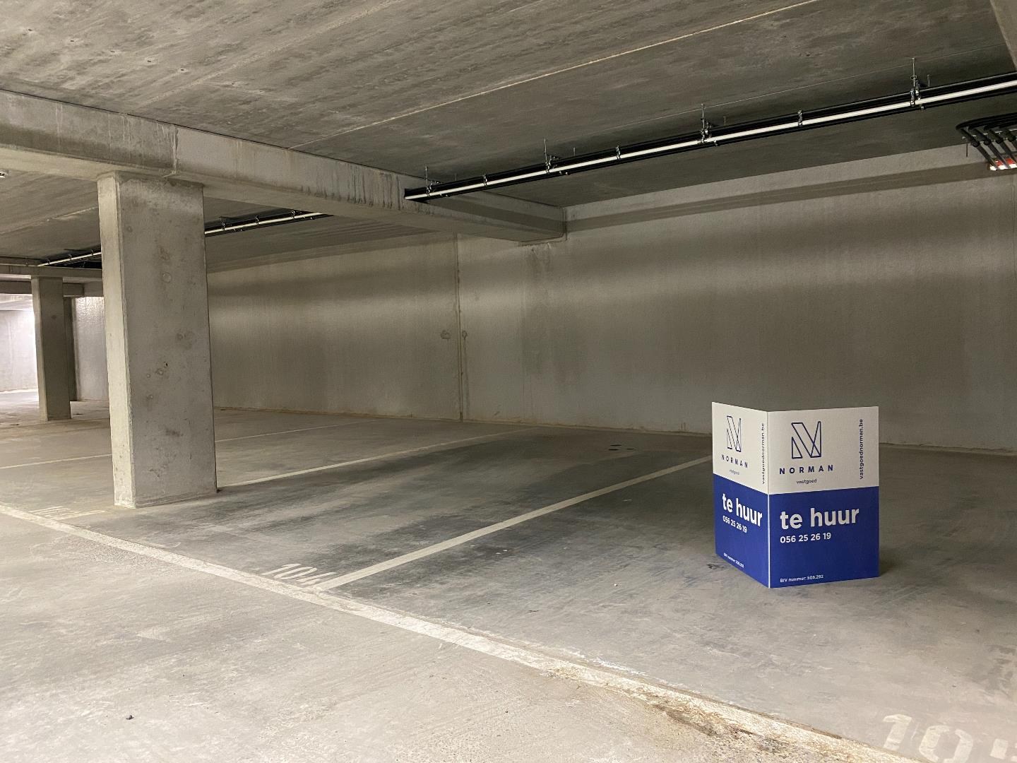 Garage à louer à Harelbeke - photo 1