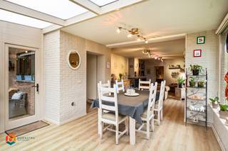 Op een uitstekende locatie te Sint-Katelijne-Waver, vlakbij Mechelen en met een vlotte verbinding naar de E19, bevindt zich deze lichtrijke...