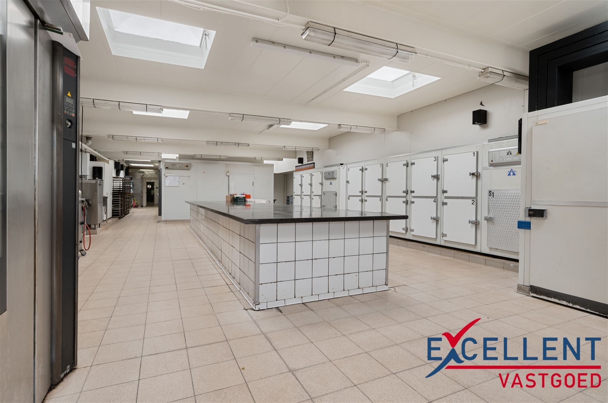 Uniek handelspand met ruime woonst - foto 4