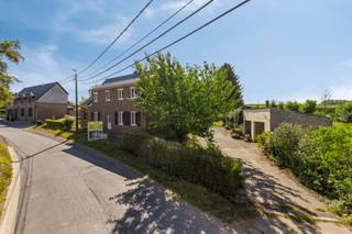 Immo Pické vous propose cette villa située au calme dans le centre d'Oudenaken. Cette maison est située sur un magnifique terrain de 33a...