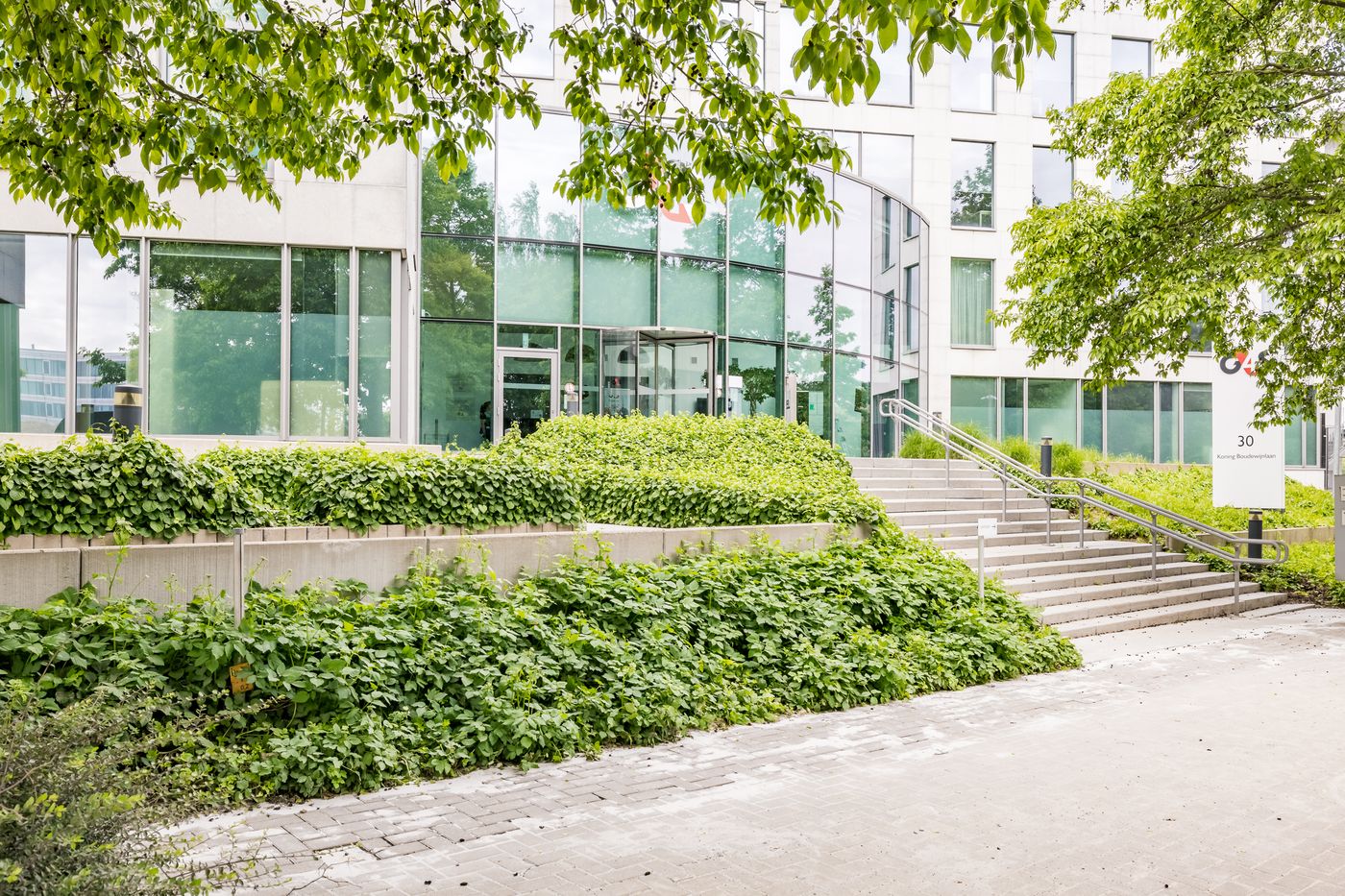 1.450 m² instapklare kantoren met visibiliteit vanop de R0 - photo 4