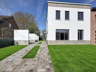 La maison a été conçue pour un confort maximal et une faible empreinte environnementale.Outre les 3 chambres spacieuses, l'espace de vie lumineux...