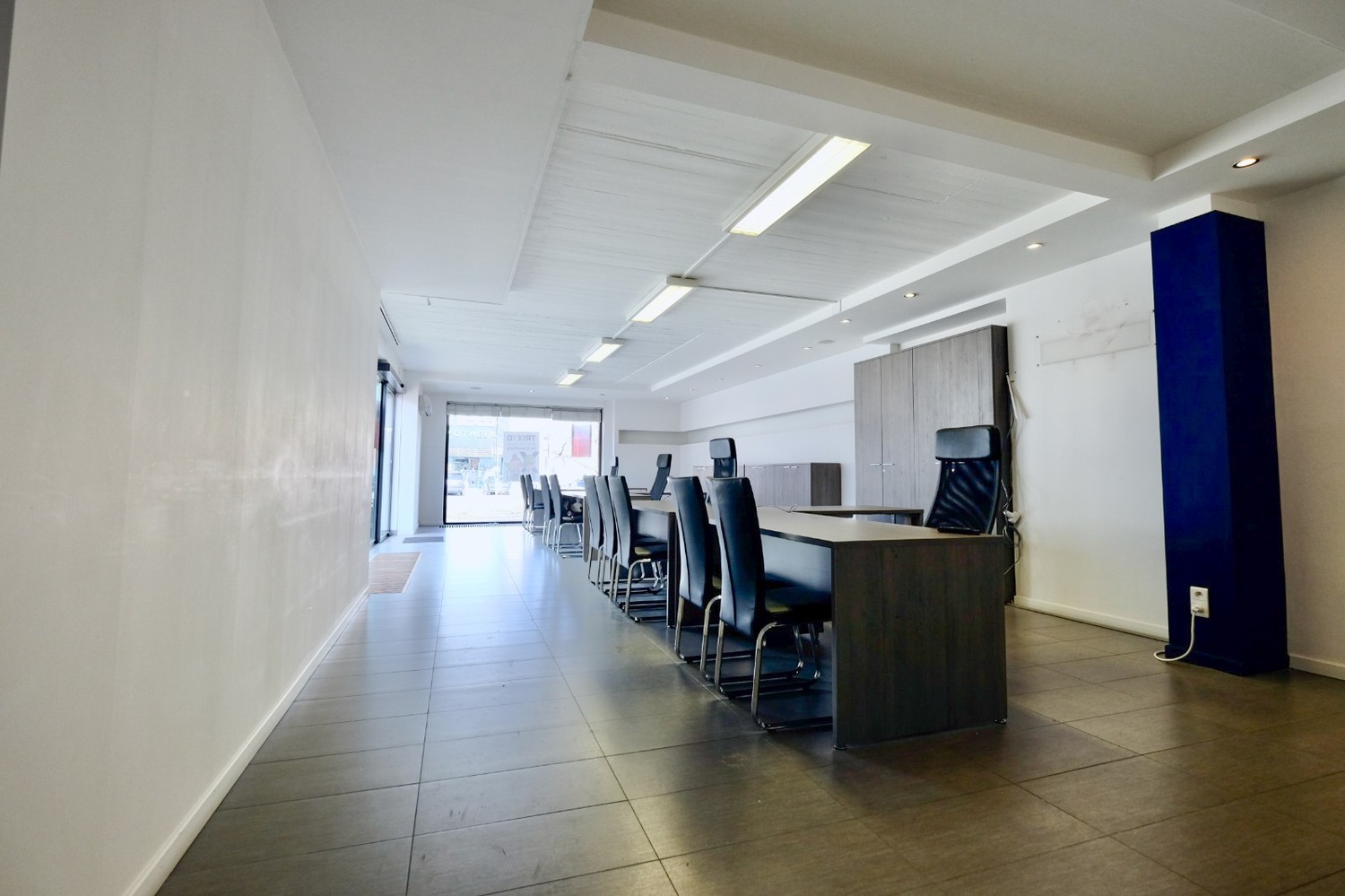 Kantoorruimte/ handelspand te huur – Toplocatie in Sint-Truiden! - foto 5