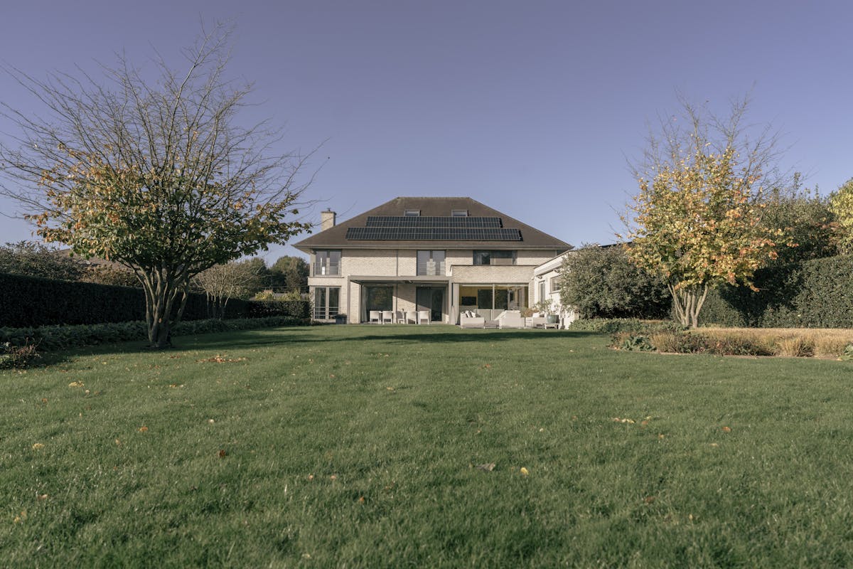 Instapklare villa met 5 slaapkamers en binnenzwembad te koop - foto 1