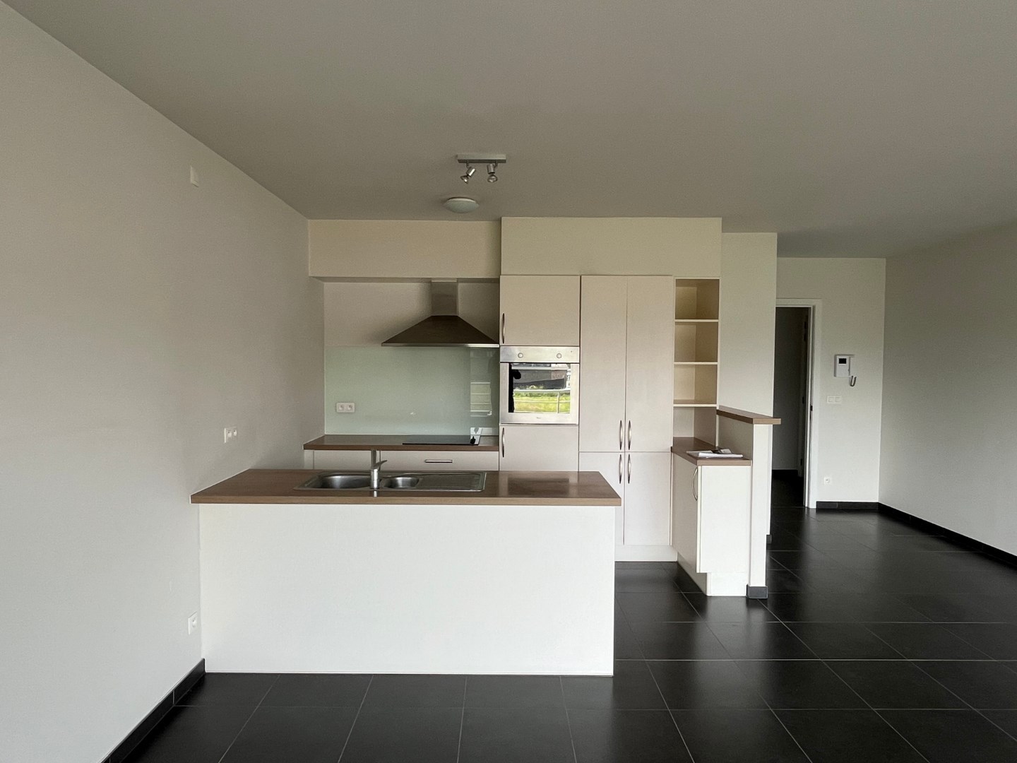 Hoogwaardig, eigentijds appartement met ondergrondse staanplaats - foto 4